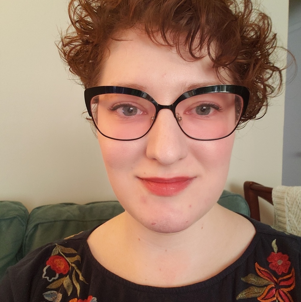Meet your Posher, Elizabeth